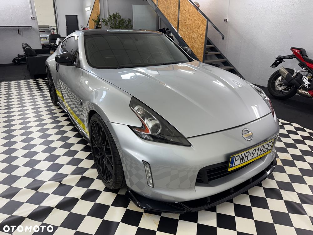 Nissan 370 Z - 5
