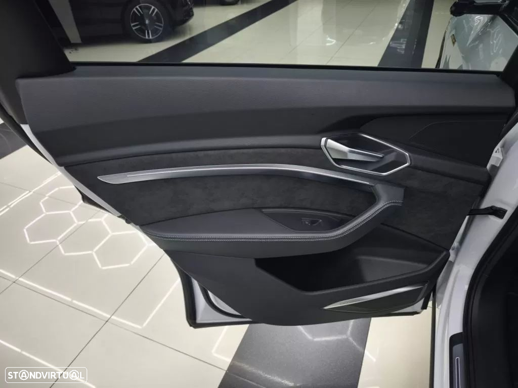 Audi e-tron Sportback 55 quattro S line - 55