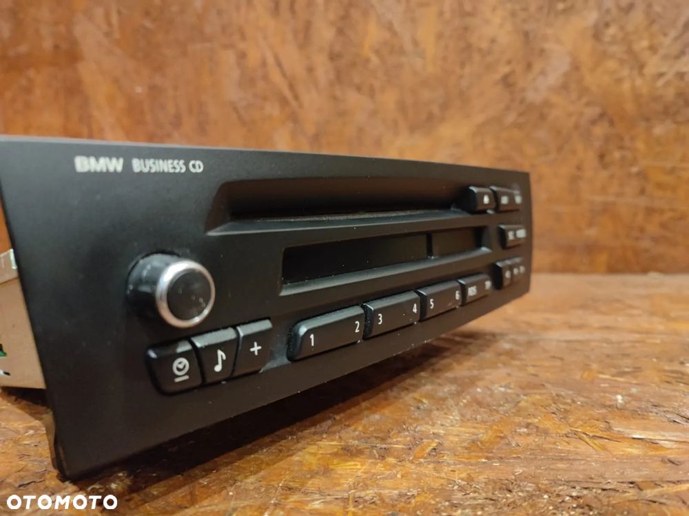 BMW E91 / E90 / E81 / E82 / E84 / E90LCI ORYGINALNE RADIO BMW BUSINESS CD W BARDZO DOBRYM STANIE EUROPA SPRAWNE W 100% O NR. 65 12 9 216 273 /  65 12 9 232 250 OEM - 13