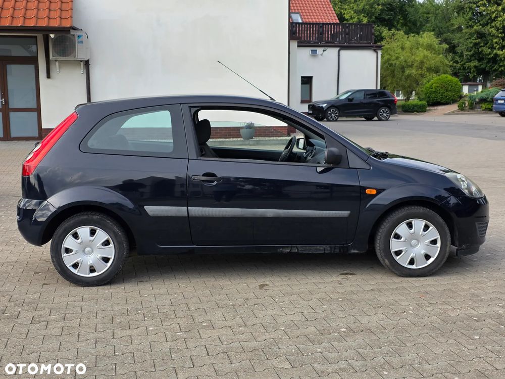 Ford Fiesta - 8
