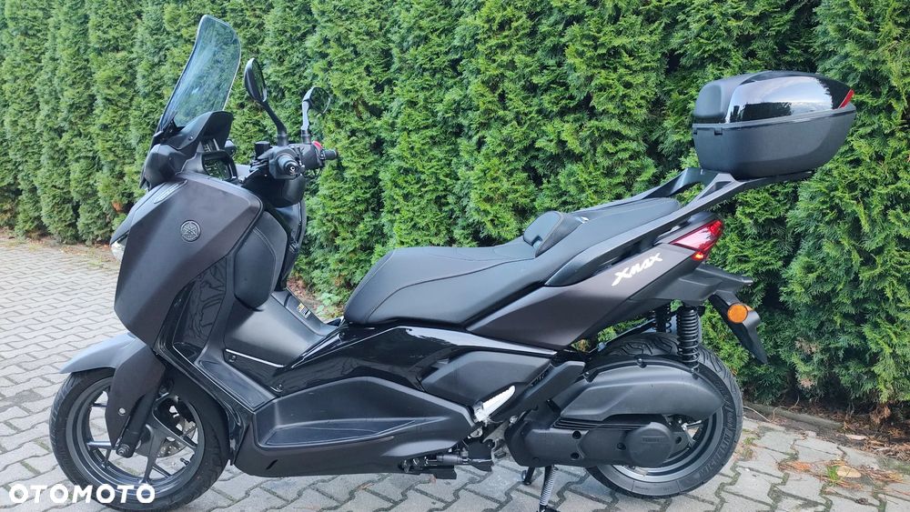 Yamaha X-max - 12