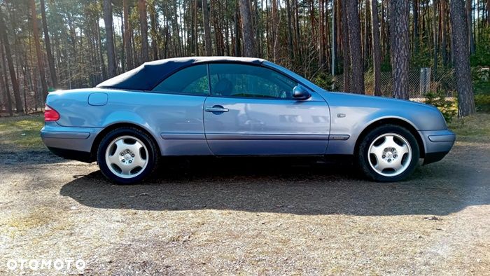 Mercedes-Benz CLK - 4