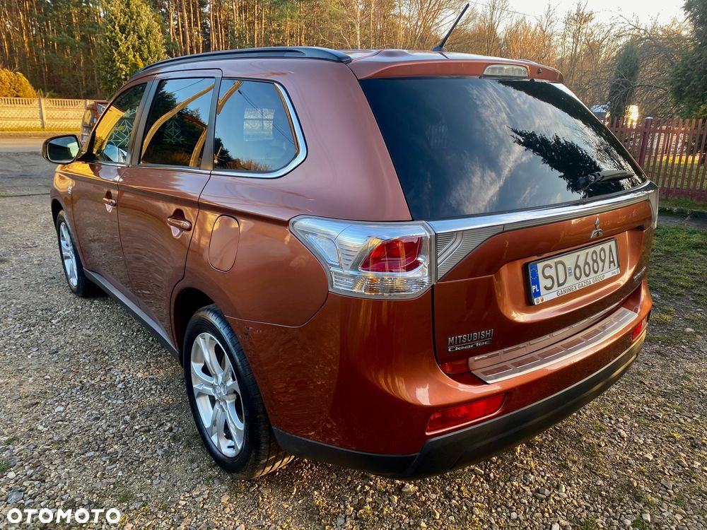 Mitsubishi Outlander 2.2 DID Intense - 2