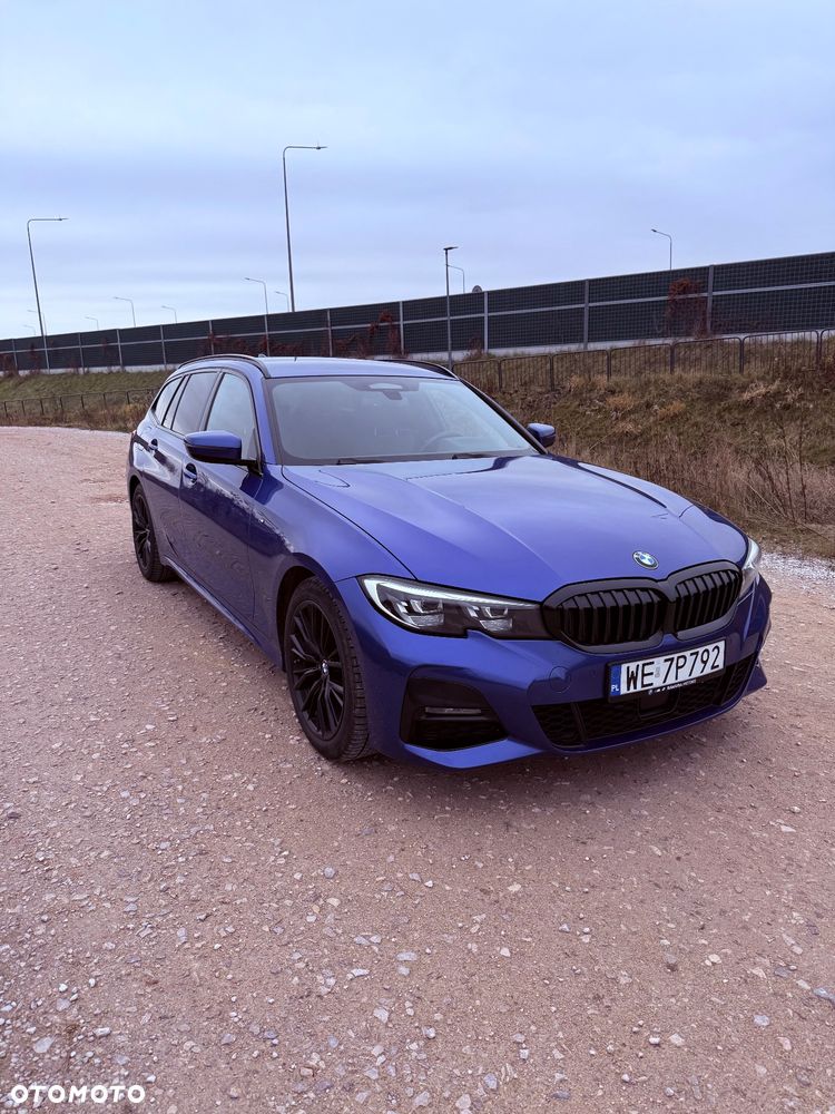 BMW Seria 3 320d xDrive MHEV Sport - 2