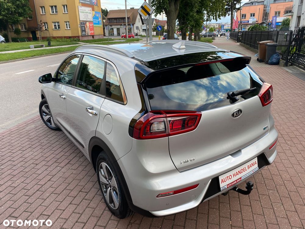 Kia Niro 1.6 GDI Hybrid M - 25
