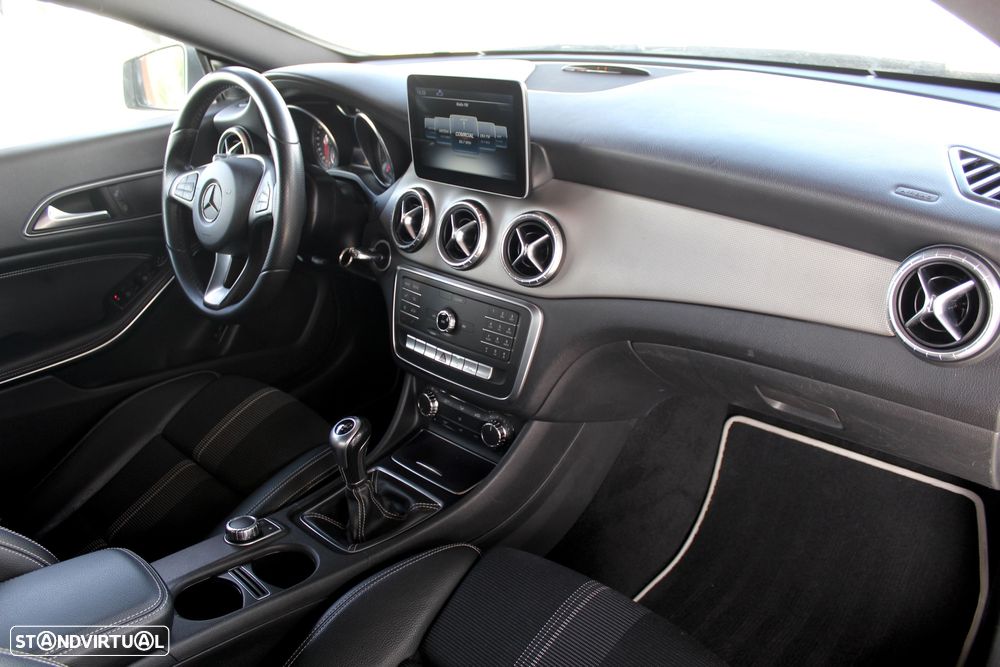 Mercedes-Benz CLA 180 d Shooting Brake Urban - 22