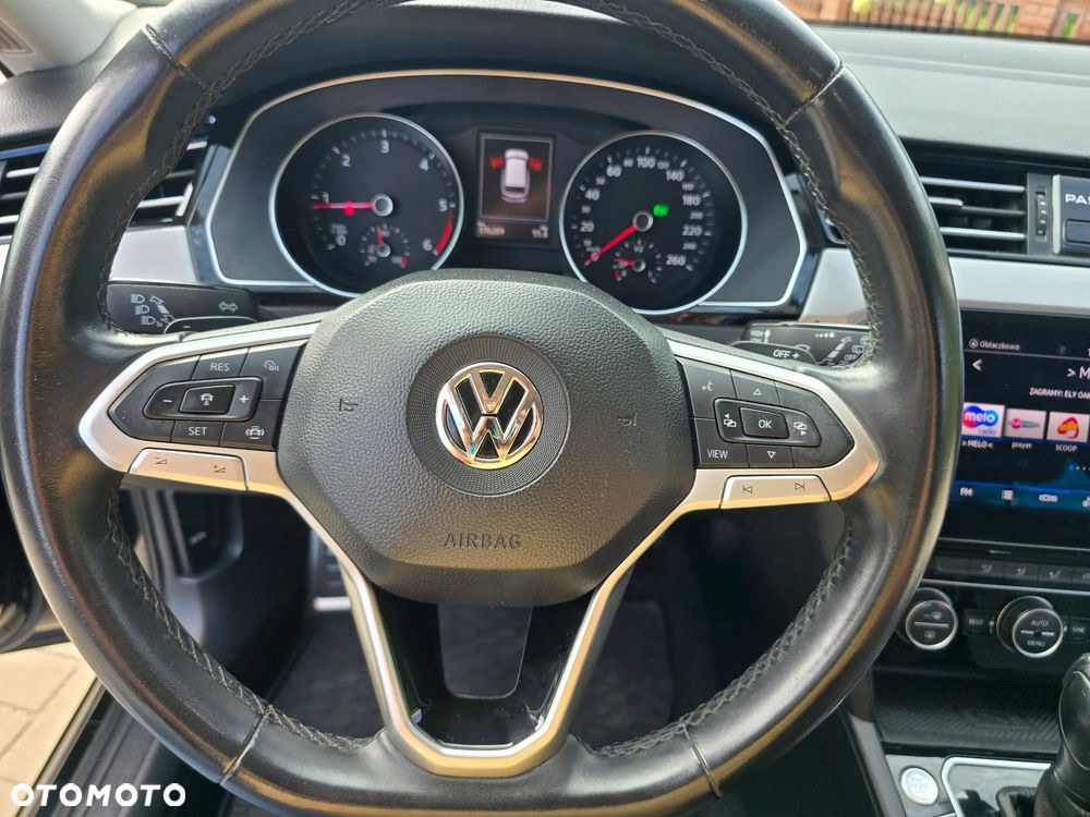 Volkswagen Passat Variant - 27