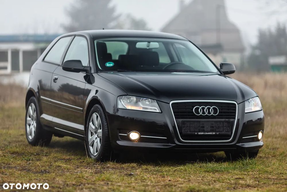 Audi A3 3-drzwiowe 2.0 TDI Ambition S tronic - 1