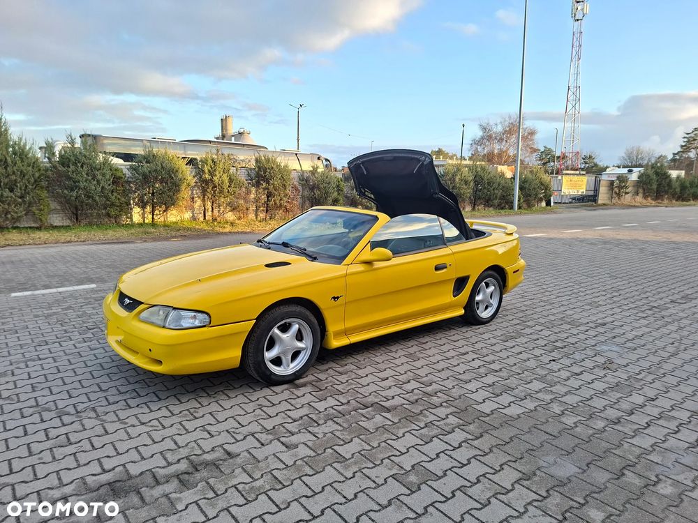 Ford Mustang - 6