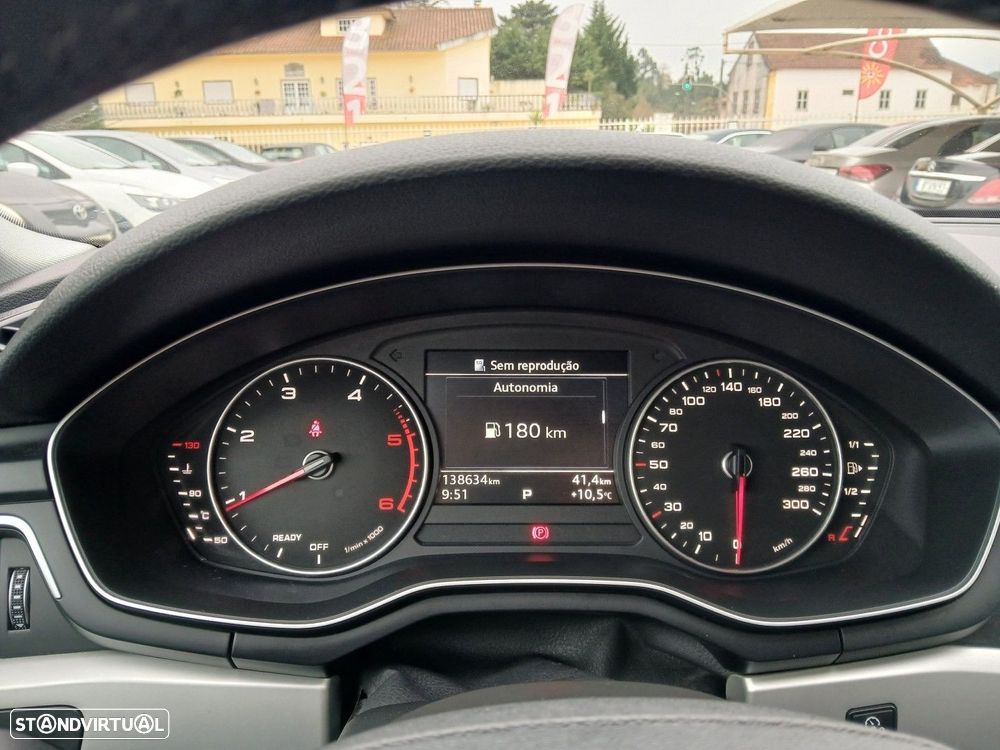 Audi A4 Avant 35 TDI S tronic - 31