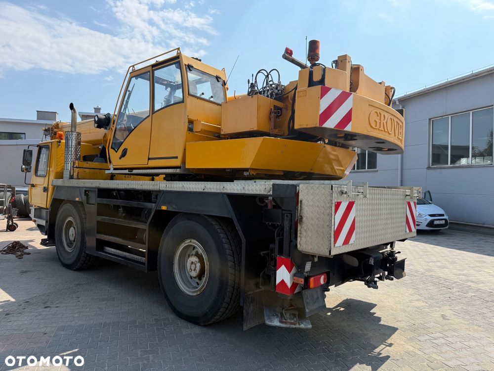 Grove GMK 2035E - 2