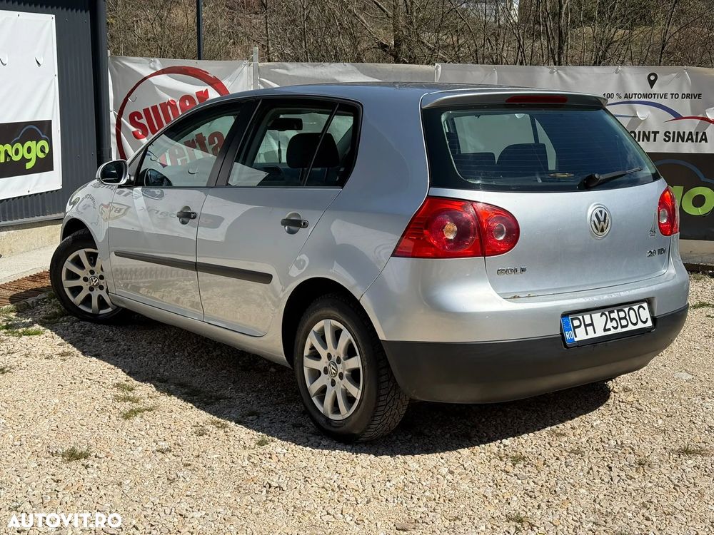 Volkswagen Golf - 5