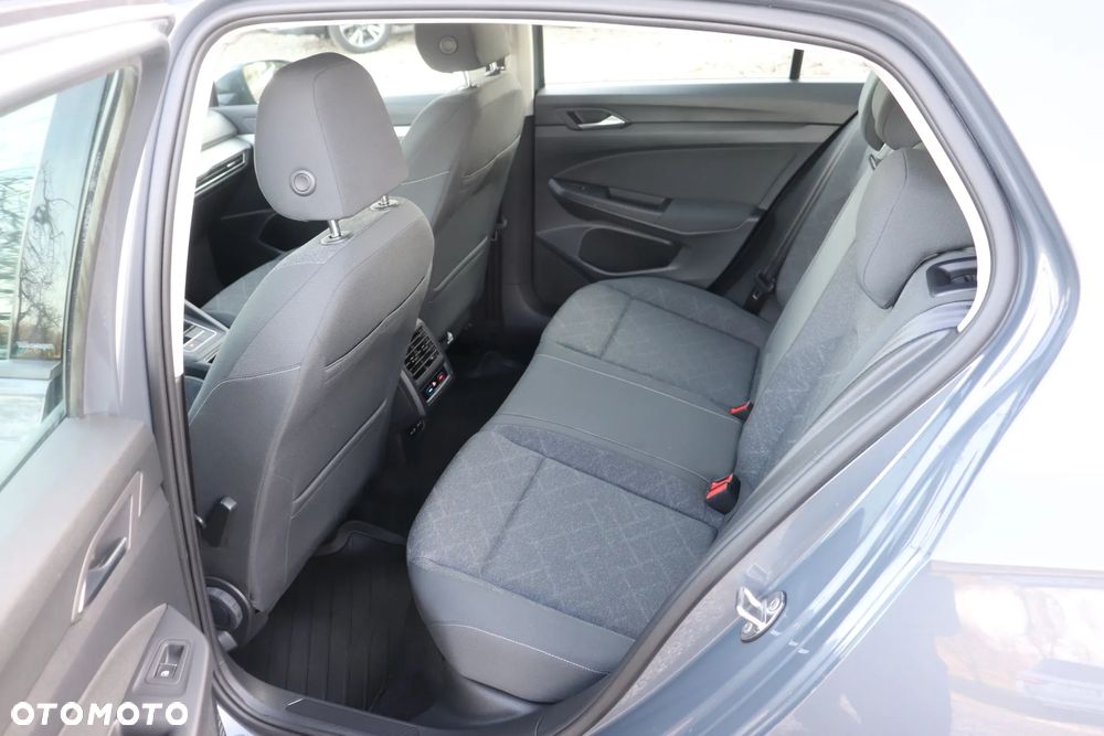 Volkswagen Golf 2.0 TDI SCR Life - 27