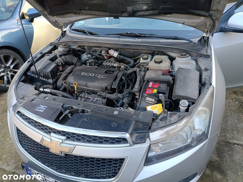 Chevrolet Cruze 1.8 LT - 10