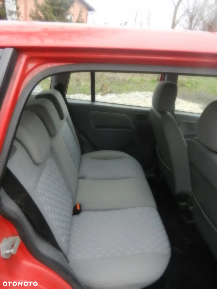 Ford Fusion 1.4 Ambiente - 14