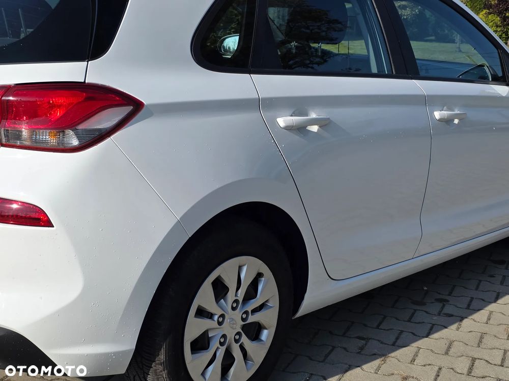 Hyundai i30 1.4 Comfort - 16