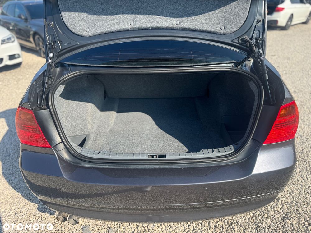 BMW Seria 3 325i - 19