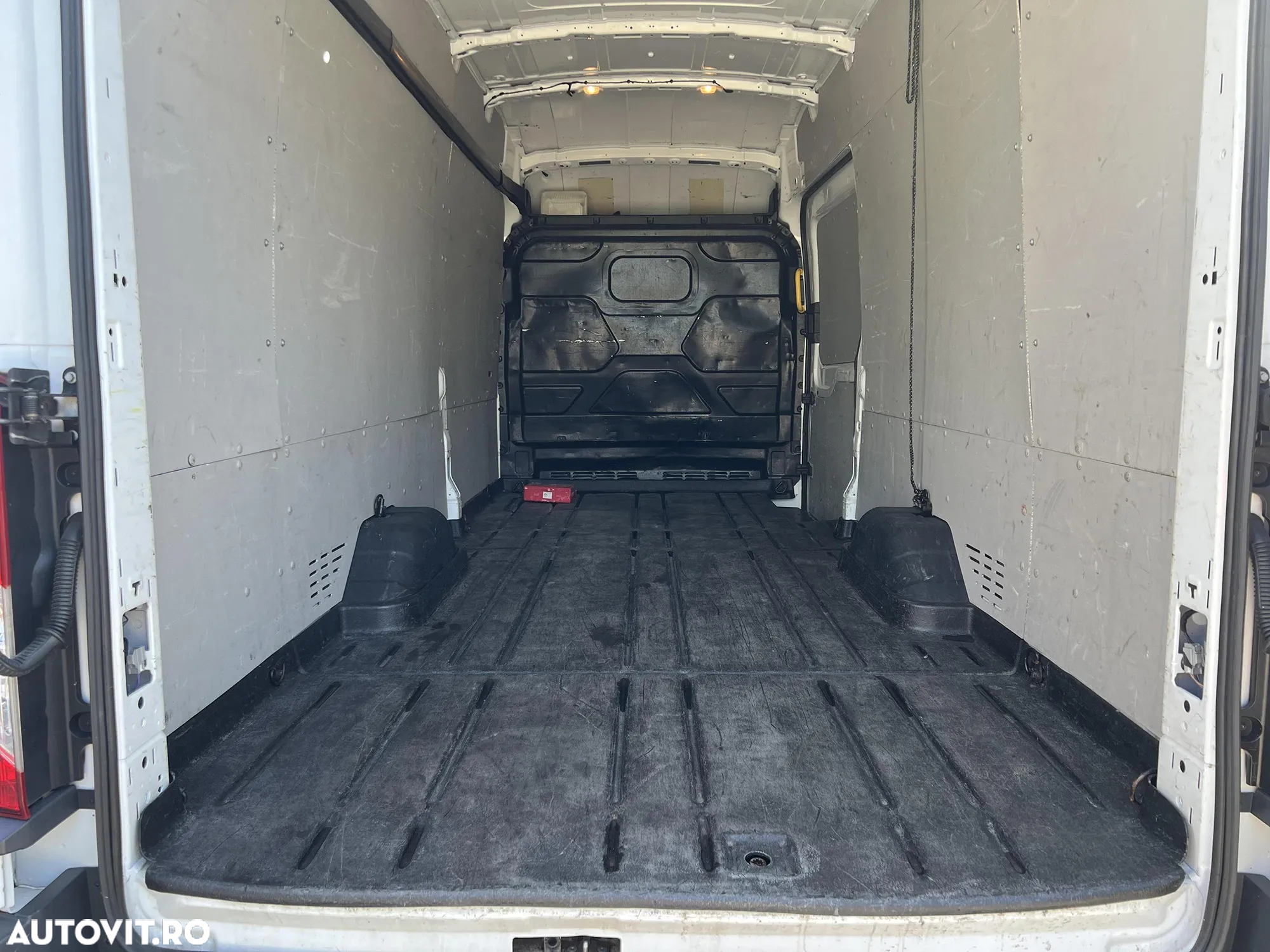 Ford Transit - 16