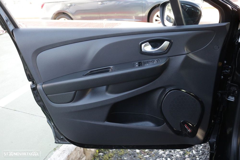 Renault Clio 1.5 dCi Limited - 25