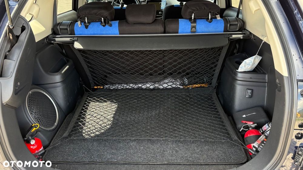 Mitsubishi Outlander - 16