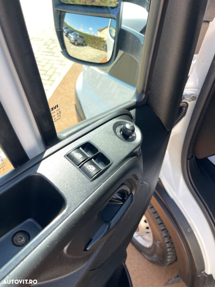 Iveco Daily 35S17 3.0D KOFFER LIFT - 26