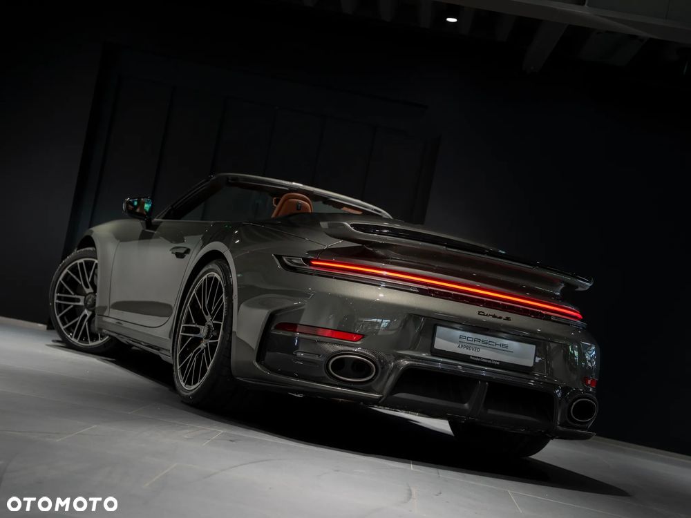 Porsche 911 Carrera Turbo S - 12