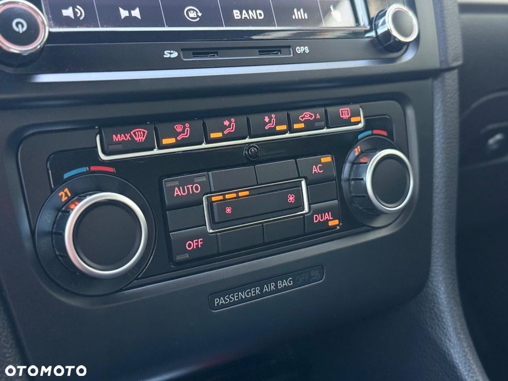 Volkswagen Golf - 21