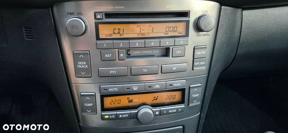 Toyota Avensis 2.0 VVT-i Combi Edition - 17