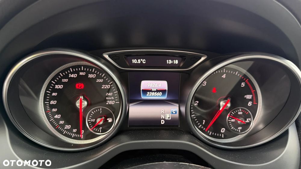 Mercedes-Benz CLA 220 d 4Matic 7G-DCT - 21