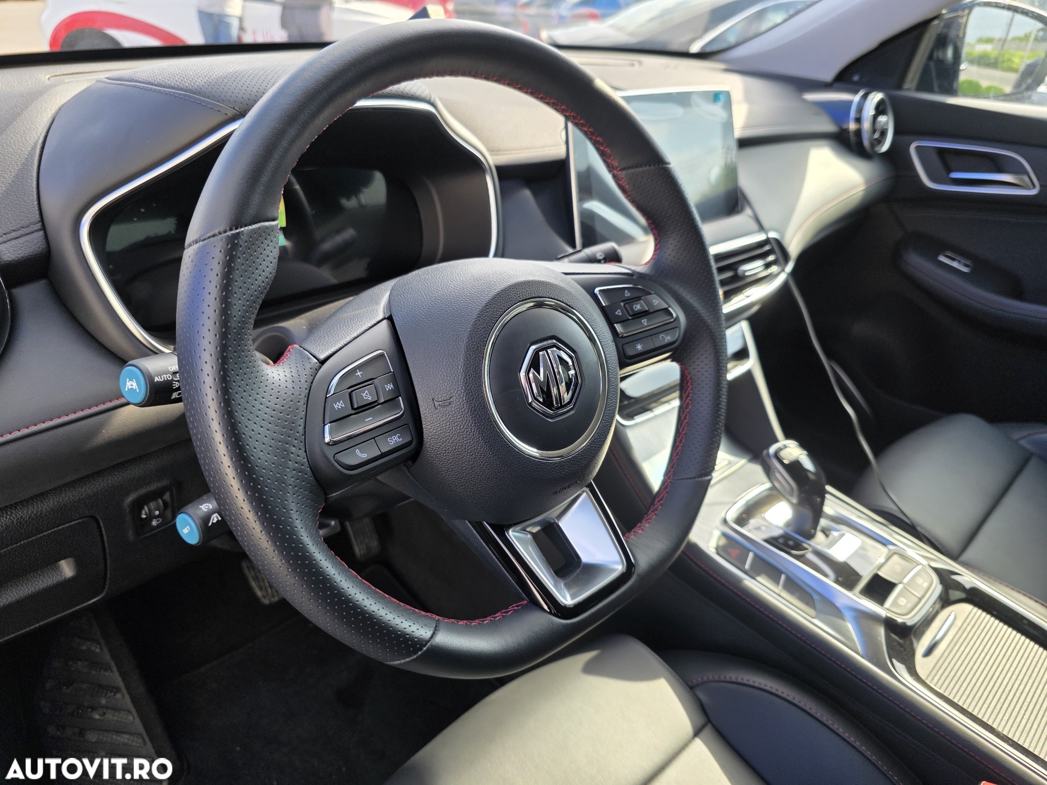 MG EHS 1.5 T-GDi AT PHEV Excite - 10