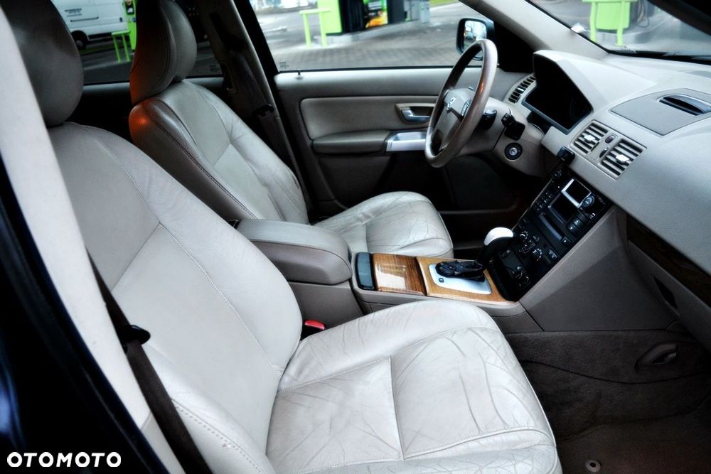 Volvo XC 90 D5 Momentum - 5