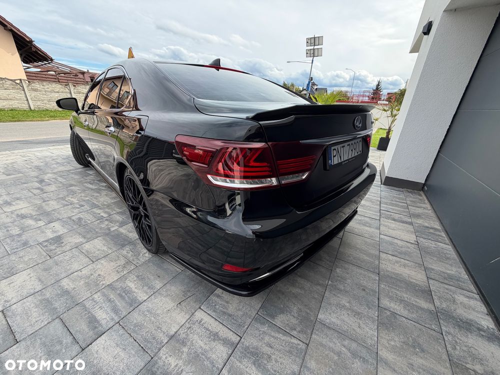Lexus LS 460 F Sport - 4