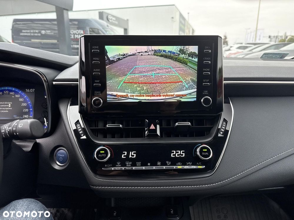 Toyota Corolla 1.8 Hybrid Comfort - 18