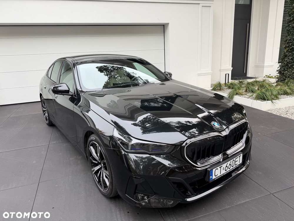 BMW Seria 5 520d xDrive mHEV M Sport - 8