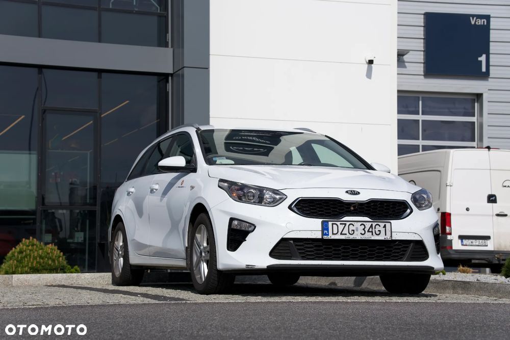 Kia Ceed - 1