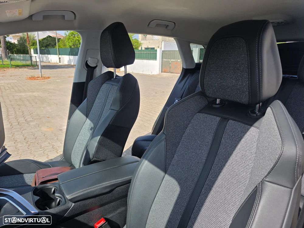 Peugeot 3008 1.2 PureTech Allure Pack - 20