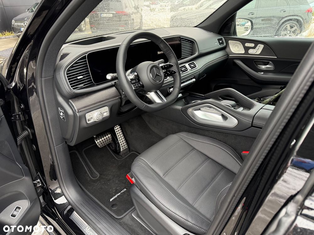 Mercedes-Benz GLS - 13