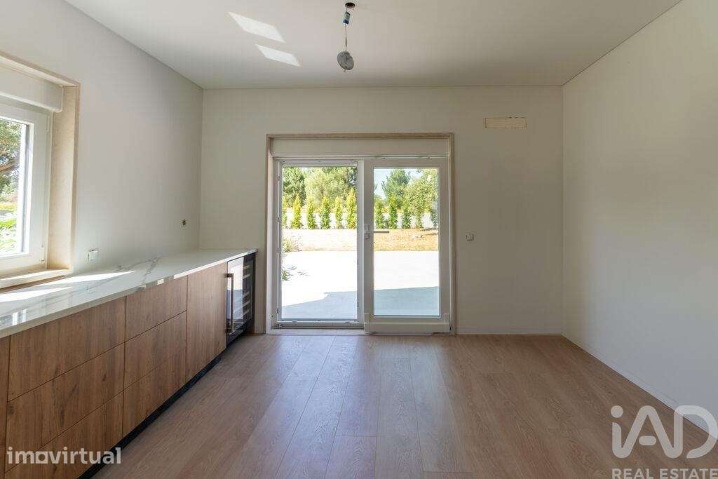 Casa / Villa T3 em Azeitão de 196,63 m2 - Grande imagem: 5/40