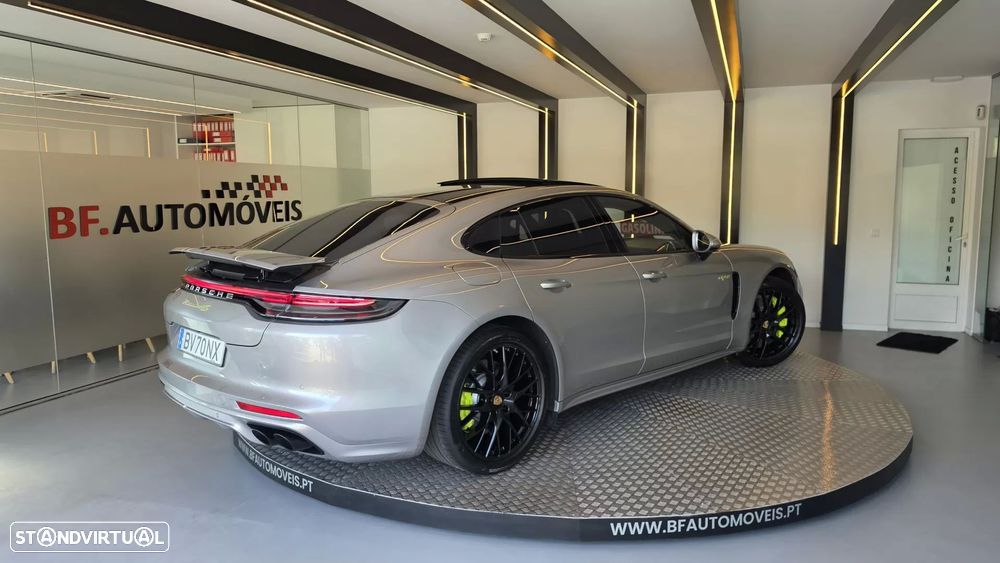 Porsche Panamera 4S E-Hybrid — fotografia 17