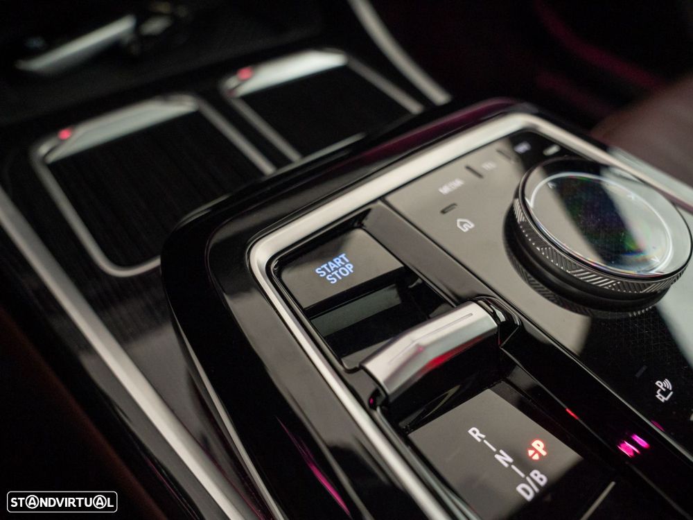 BMW i7 xDrive60 Pack Desportivo M - 30