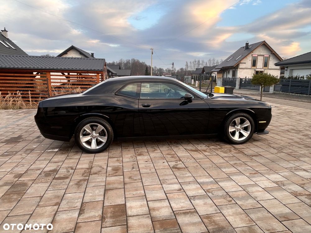 Dodge Challenger - 5