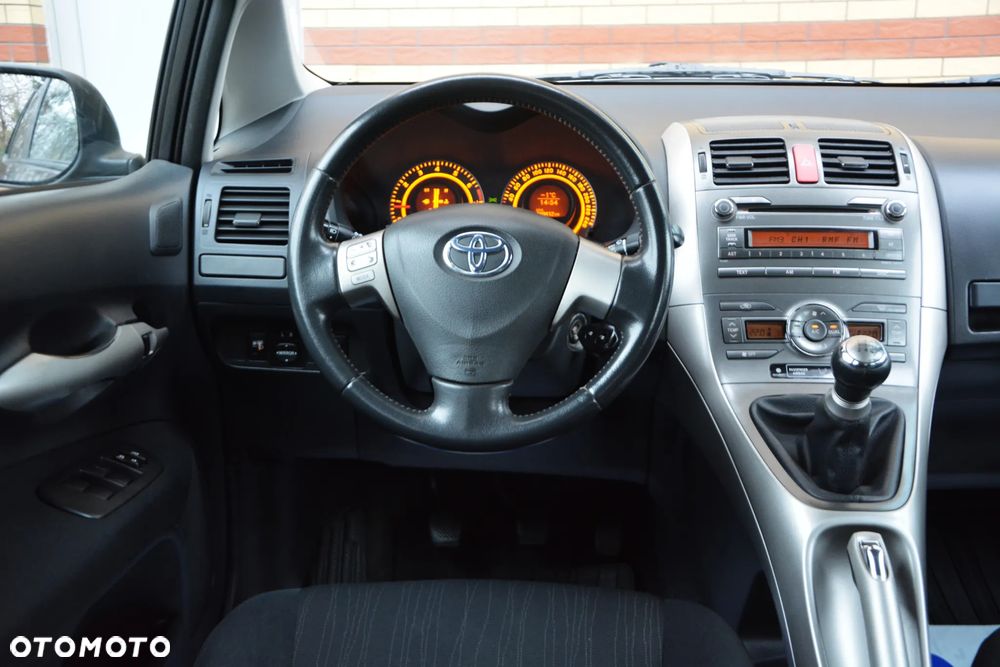 Toyota Auris 1.4 VVT-i - 30