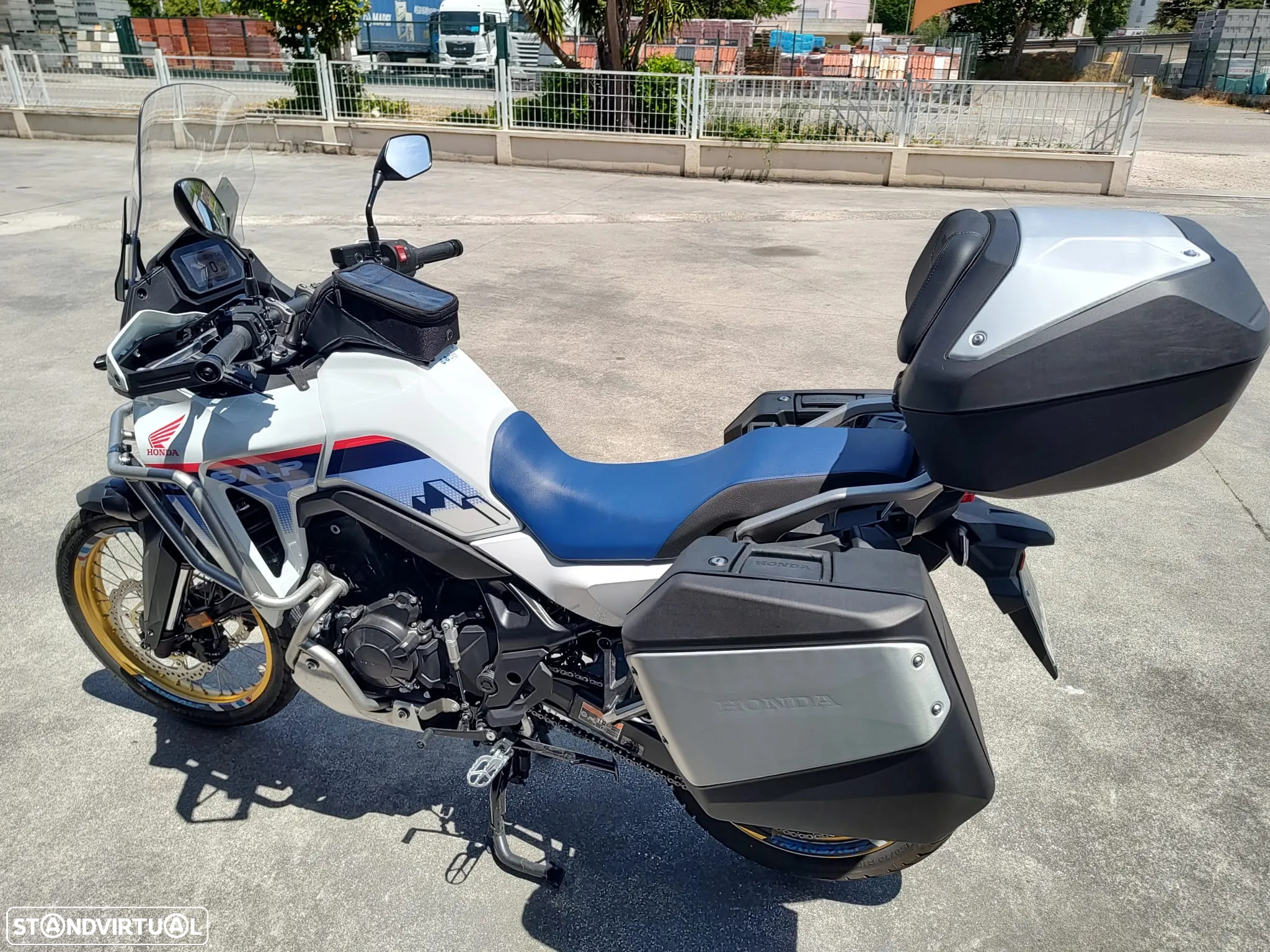 Honda Transalp 750 - 4