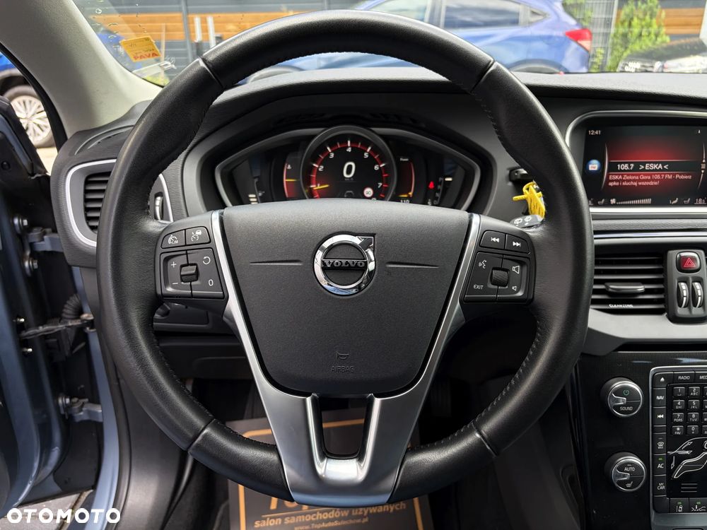 Volvo V40 T3 Drive-E Momentum - 21