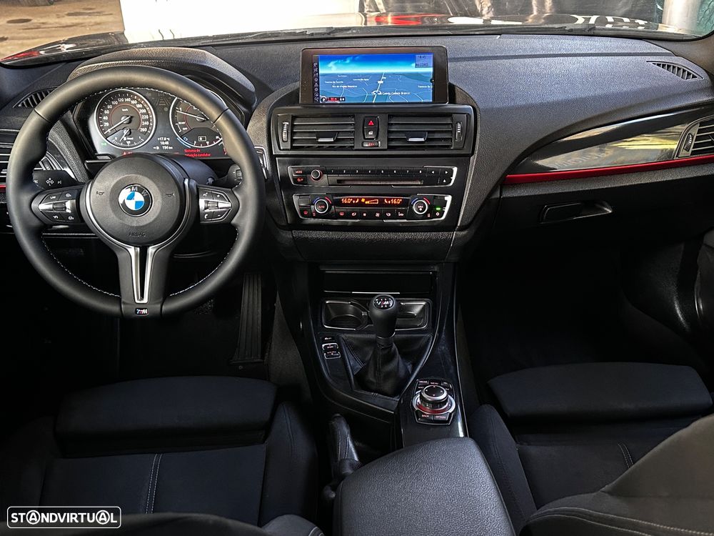BMW 118 d Pack M - 32