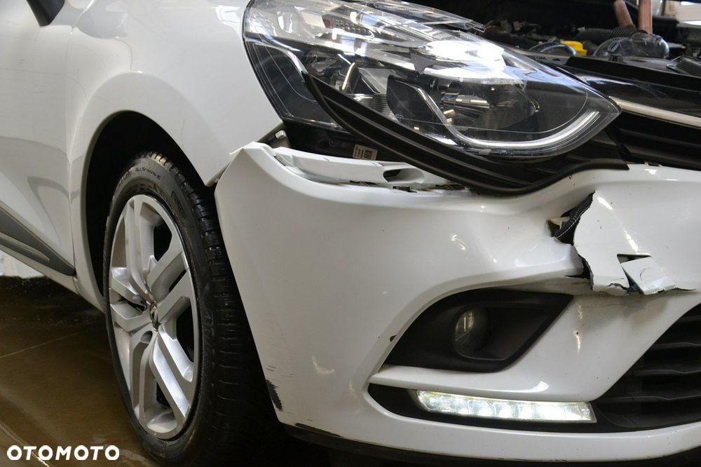 Renault Clio - 11