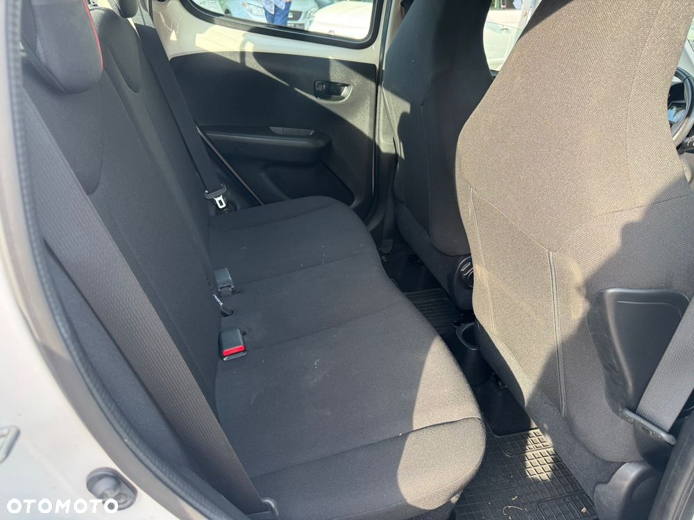 Peugeot 108 VTI 68 ETG5 Top Active - 17