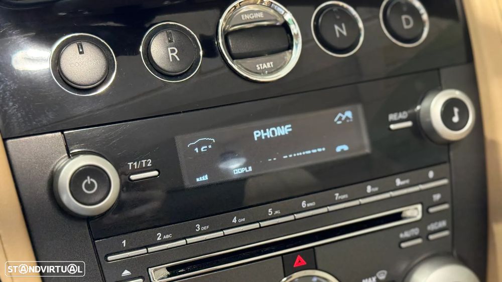 Aston Martin Vantage Roadster V8 Sportshift - 25