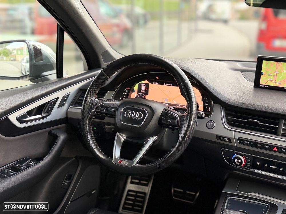 Audi Q7 3.0 TDI quattro tiptronic 7L - 22