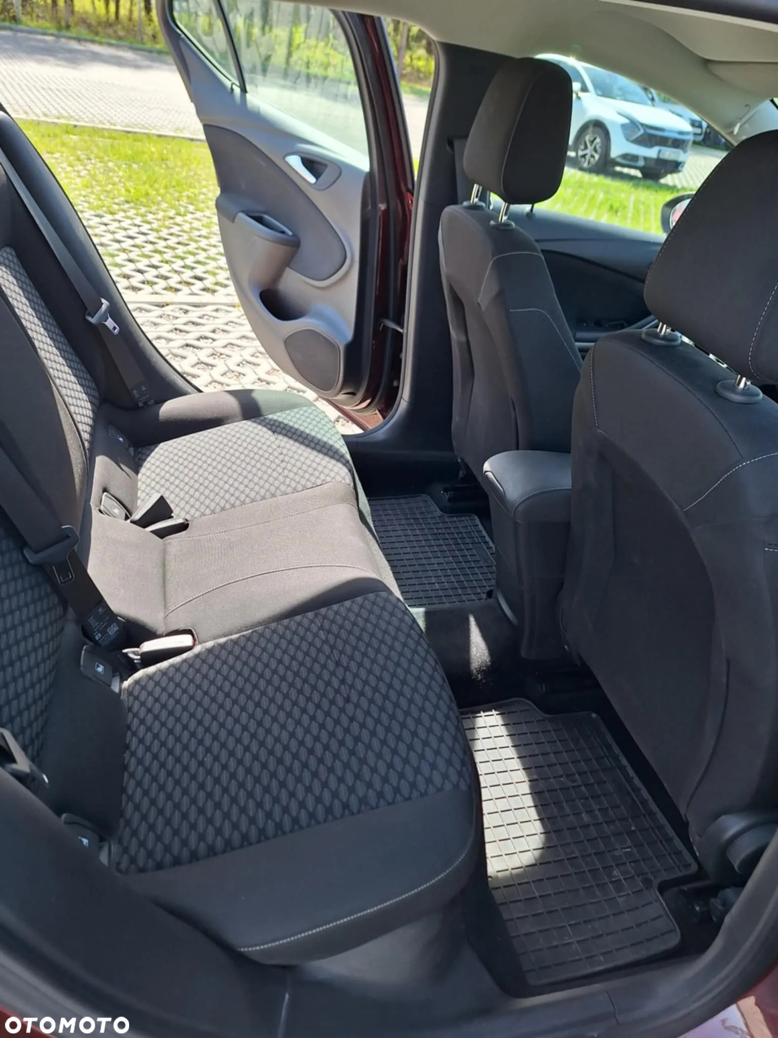 Opel Astra V 1.4 T Enjoy - 12